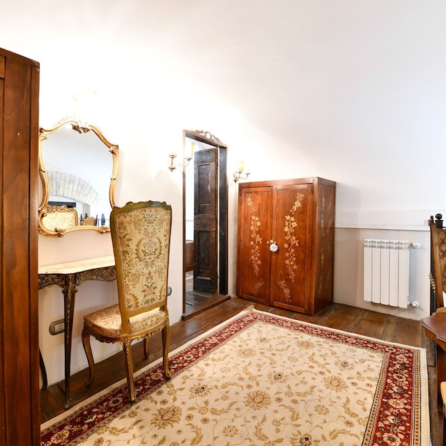 ローマのドルチェ ヴィータ ウィズ 2 ベッドルームズ アンド 1 バスルームズ