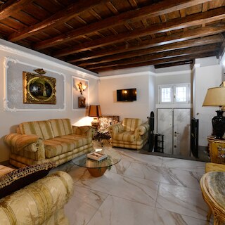 ローマのドルチェ ヴィータ ウィズ 2 ベッドルームズ アンド 1 バスルームズ