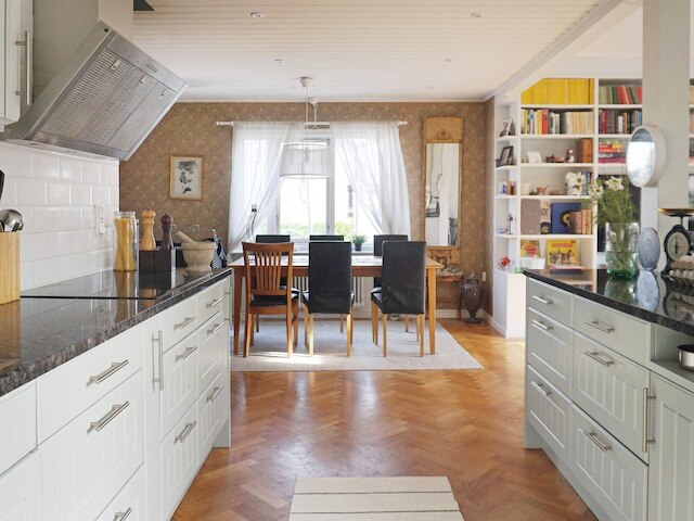 4 スター ホリデーホーム イン エンスケデバイ トラウム