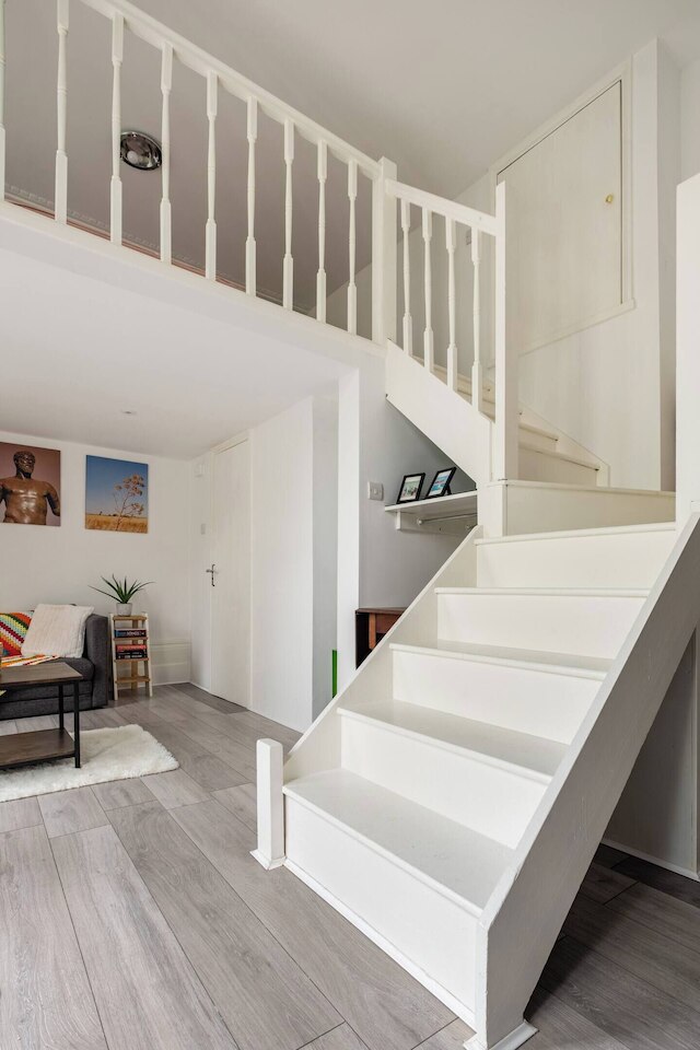 ウェスト オアシス - エスケープ フロム カオス