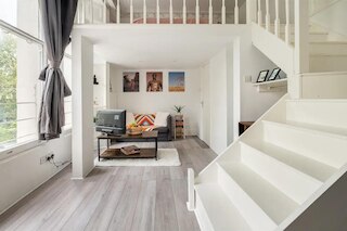 ウェスト オアシス - エスケープ フロム カオス