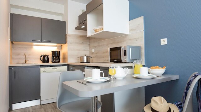 モダン アパートメント イン コースタルタウン ラ ロシェル