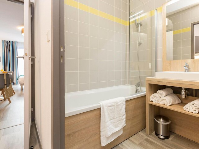 モダン アパートメント イン コースタルタウン ラ ロシェル