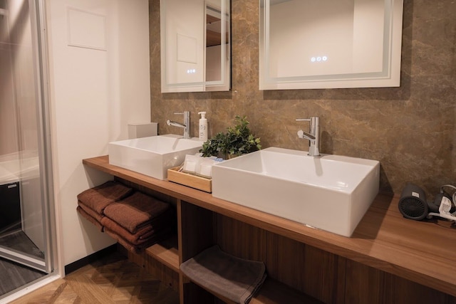 エクシル広島平和大通り