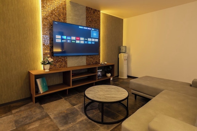 エクシル広島平和大通り