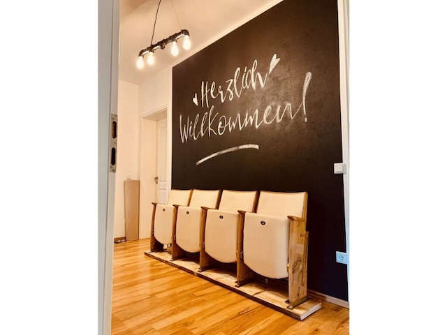 インダストリアル スタイル ドレスデン