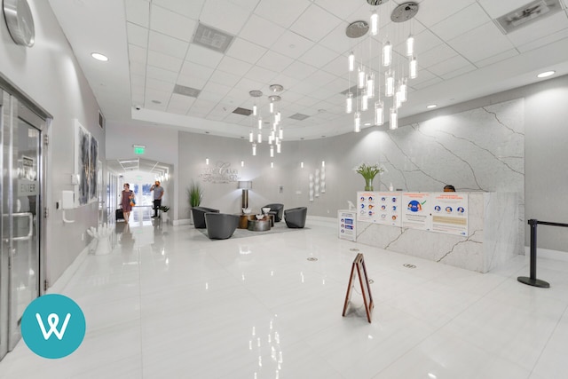 ブリッケル シティ ビュー コンド ウィズ プール