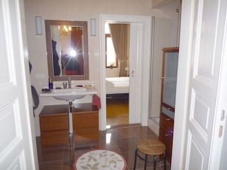 ナイス アパートメント イン ラデボイル