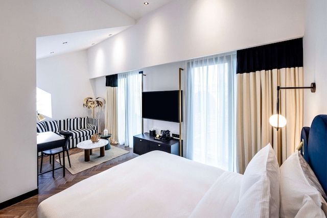 ダブルツリー バイ ヒルトン ニース センター アイコニック