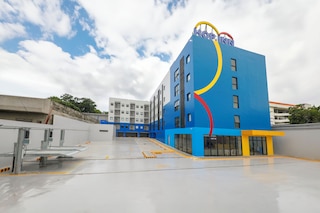 ホップ イン ホテル ダバオ