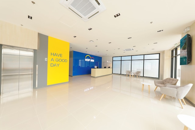 ホップ イン ホテル ダバオ