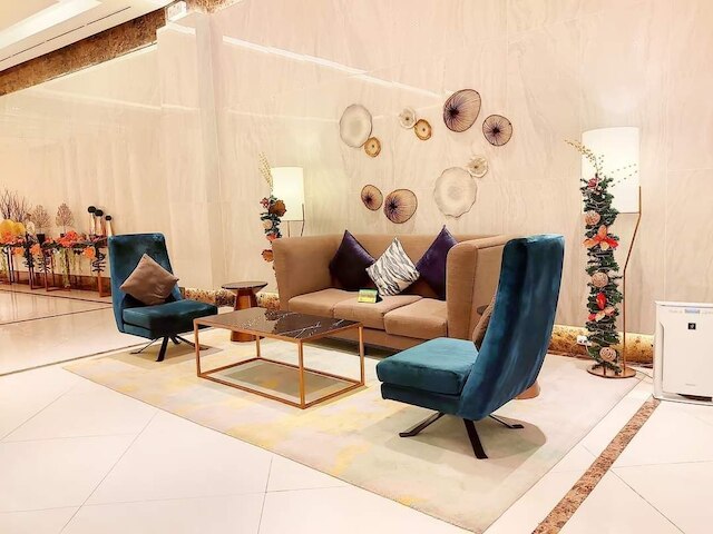 マクタン ニュートン コンド ウィズ プール アクセス