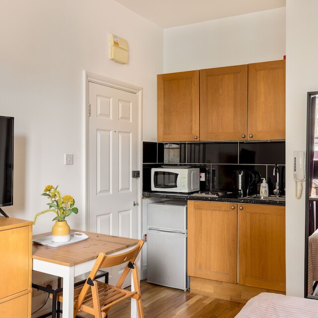 コージースタジオ イン アールズコート フラット 10