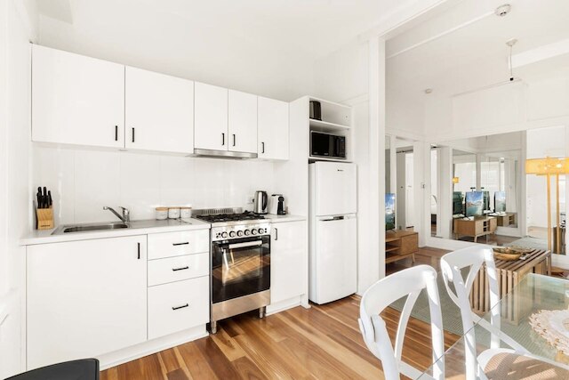 ビーチフロント セレニティ ボンダイ ビーチ