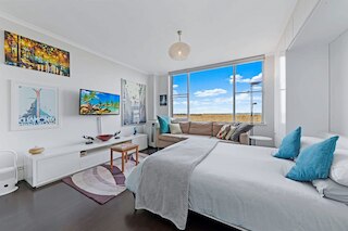 センテニアル パーク ライト フィルド モダン スタジオ