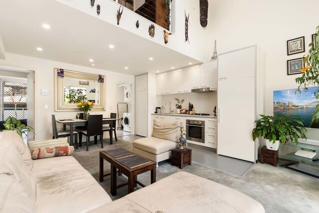 プールサイド アパートメント オポジット レッドファーン パーク