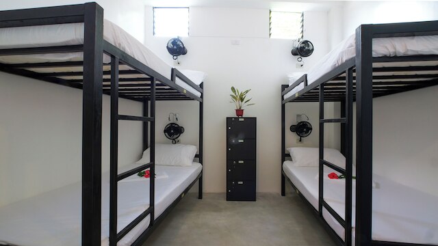 シップ サンセット ホステル アンド ラウンジ