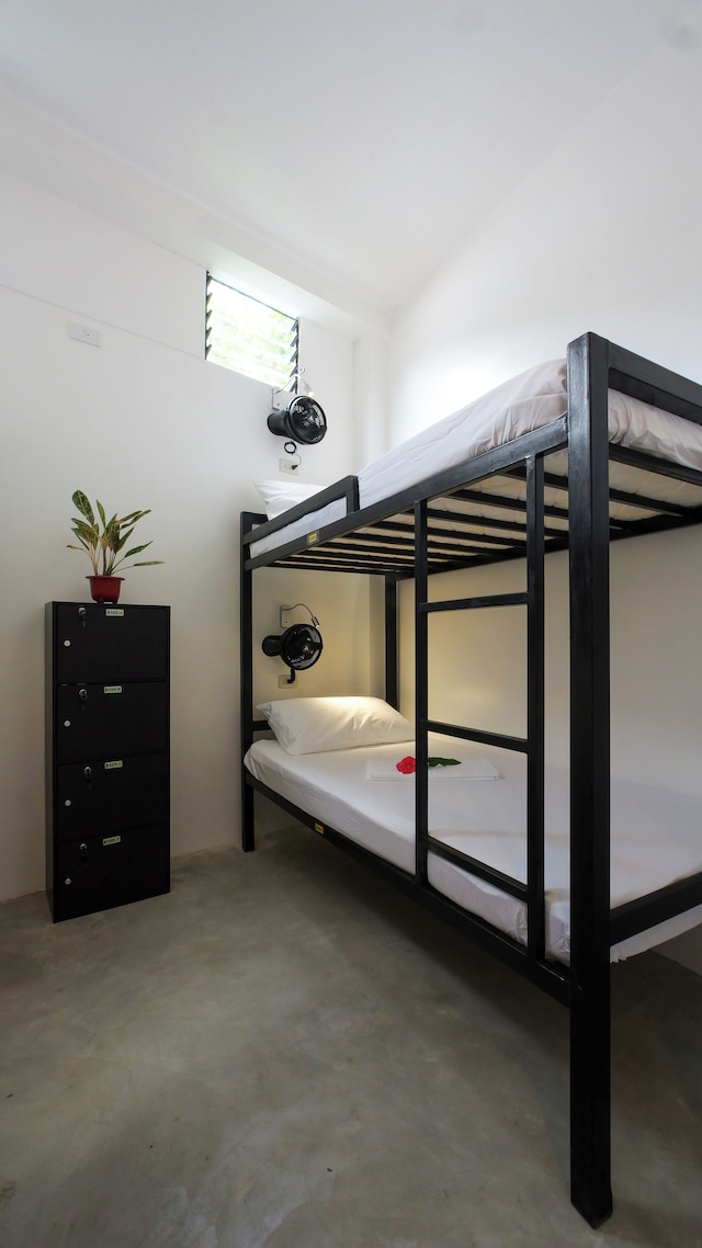 シップ サンセット ホステル アンド ラウンジ