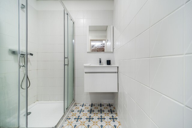 ノマドズ ネットサブウェイ - ラブリー テラス