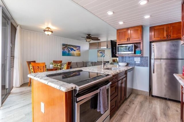 カマオレナル, #504^ 2 ベッドルームコンド バイ レッドオーニング