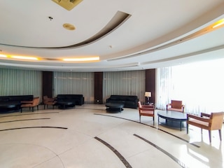 トランキル デザイン 2BR アット ブラガシティ ウォーク アパートメント