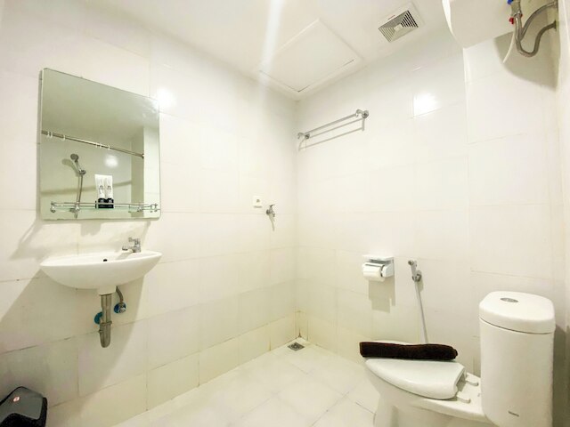 コージー アンド ミニマリスト スタジオ パルトロウシティ アパートメント