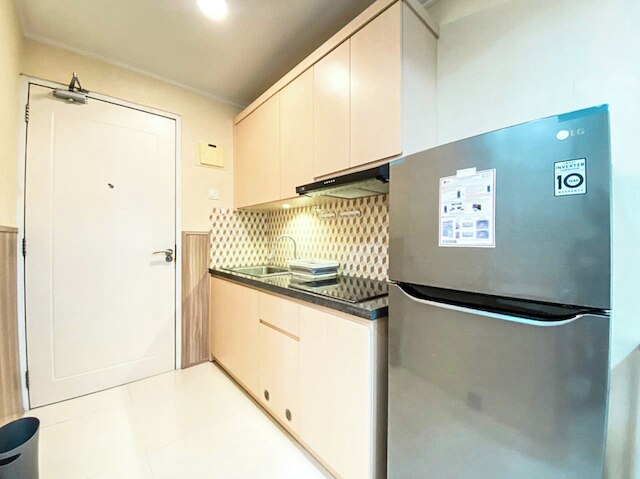 ホーミー アンド コンフォート ステイ スタジオ セントラランド セマラン アパートメント