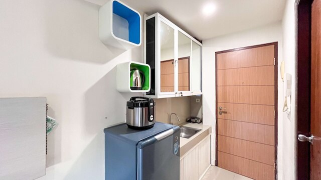 シンプリー デザイン スタジオ アパートメント アット ビダ ビュー マカッサル