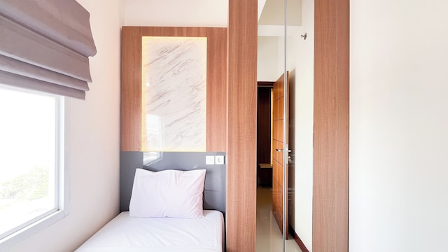 モダン デザイン 2BR アット ヴィダ ビュー マカッサル アパートメント