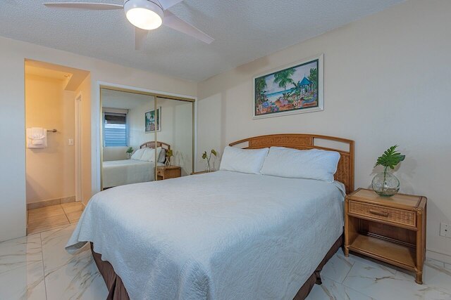 ロイヤル カハナ 1211 2 ベッドルーム コンド