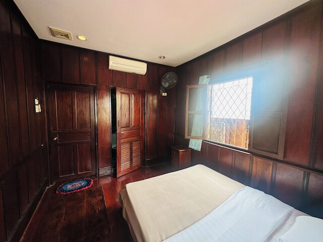 レバディ ゲストハウス