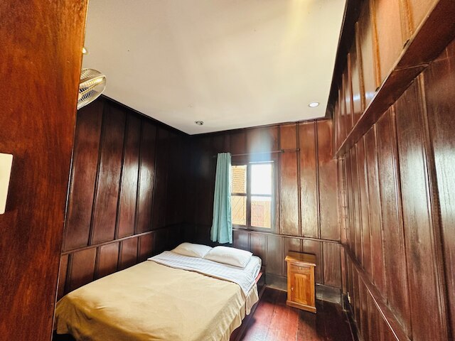 レバディ ゲストハウス