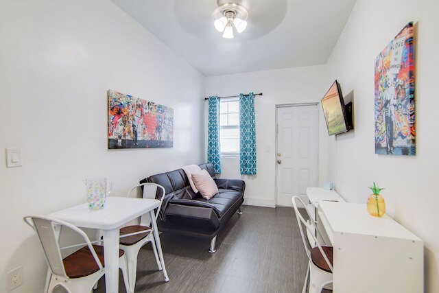 コージー サウスビーチ 1BR アパート ニア ビーチ アンド オーシャン ドライブ