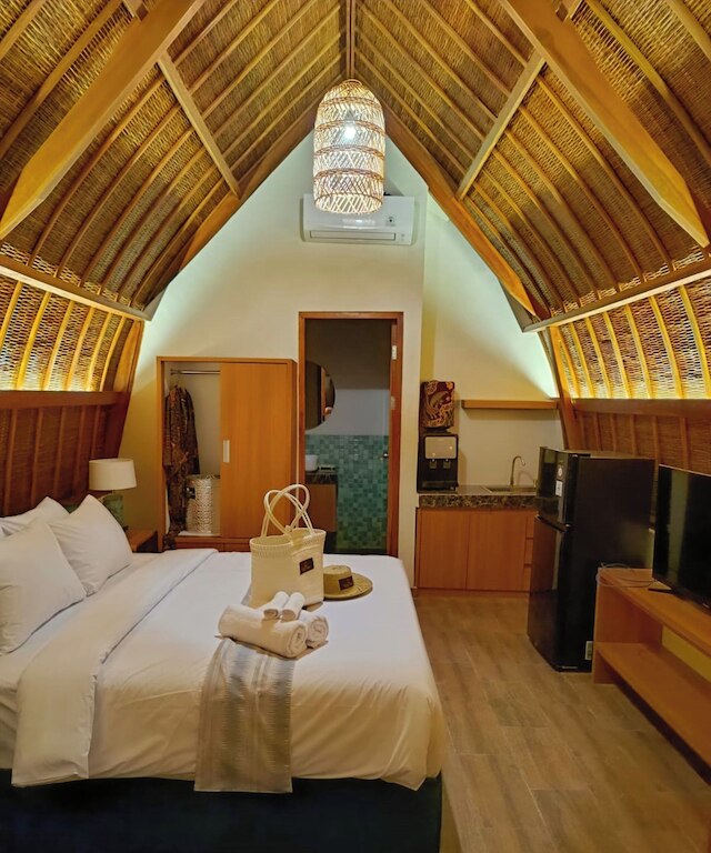 アビアン クランプ ヴィラ & スパ サヌール バリ