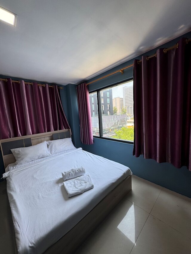 オーキッド イン アット SKV 3