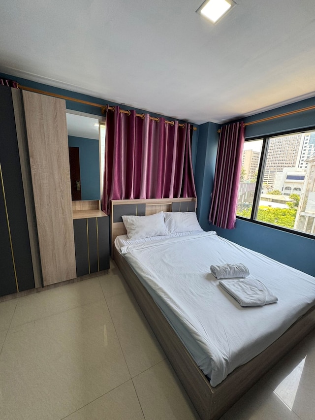 オーキッド イン アット SKV 3