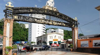 OYO 90980 レインボー アイランド セパンガー