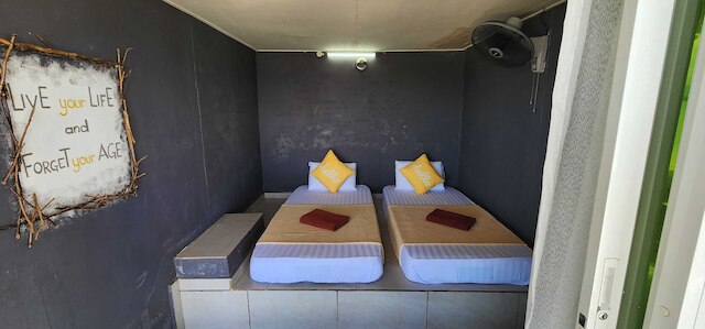 OYO 90980 レインボー アイランド セパンガー