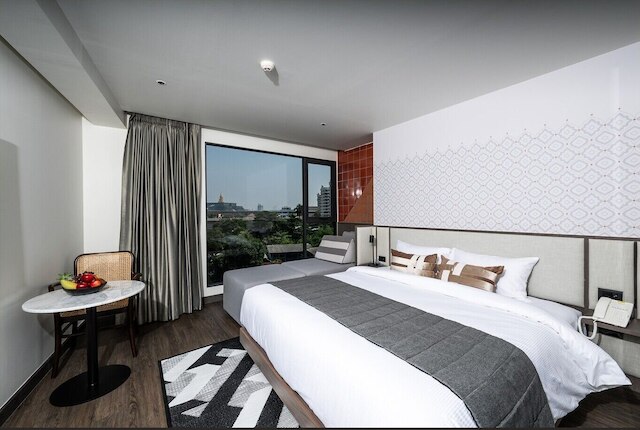 ウィ ホテル リバーフロント