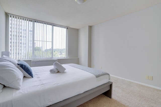 アウェサム 2 ベッドルーム コンドミニアム クリスタルシティ