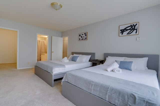 アウェサム 2 ベッドルーム コンドミニアム クリスタルシティ