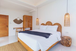 ヴィラ カルマ クマラ