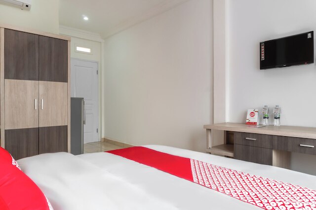 スーパー OYO 617 スカラジャ レジデンス シャリア