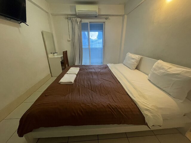 OYO 75494 プレジデント アパートメント