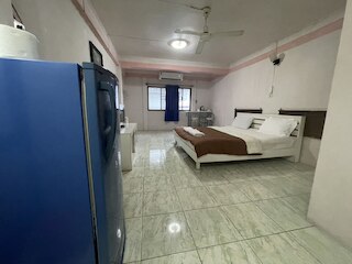 OYO 75494 プレジデント アパートメント