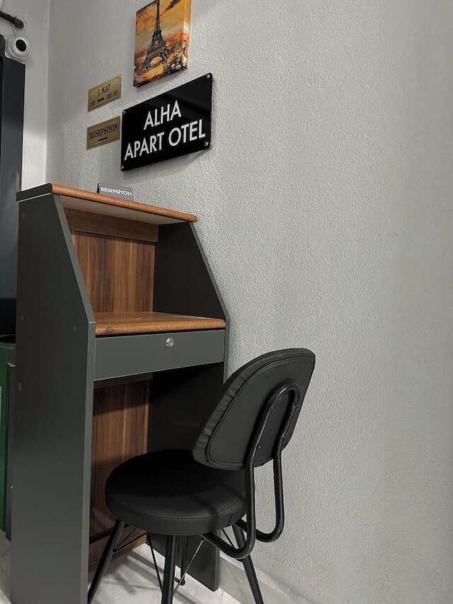 アルハ アパート オテル