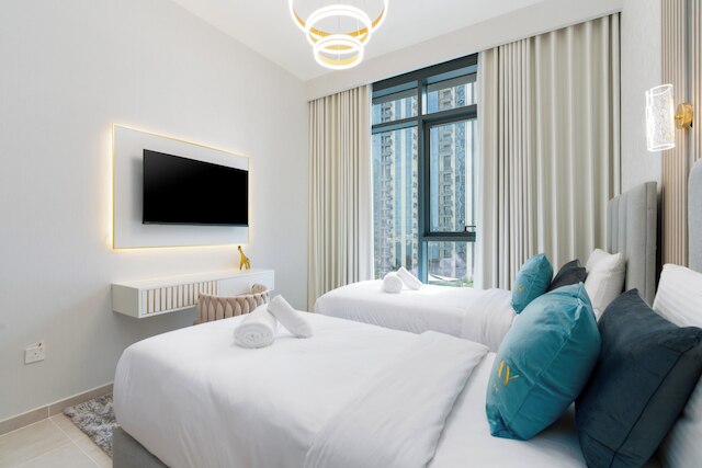 グローバルステイ。クリークエッジタワーアパートメンツ