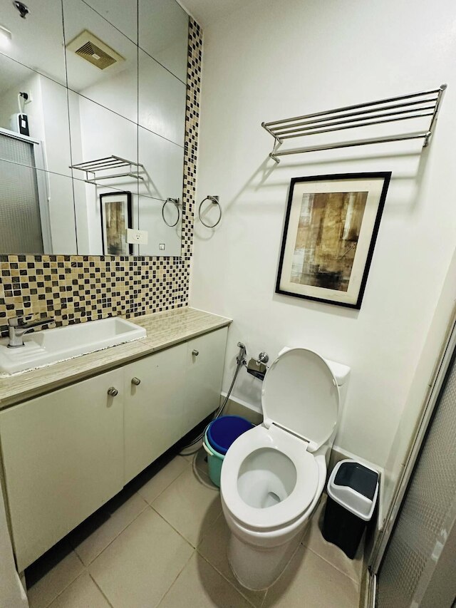 ワン ベッドルーム ウィズ バルコニー ニア BGC ネットフリックス