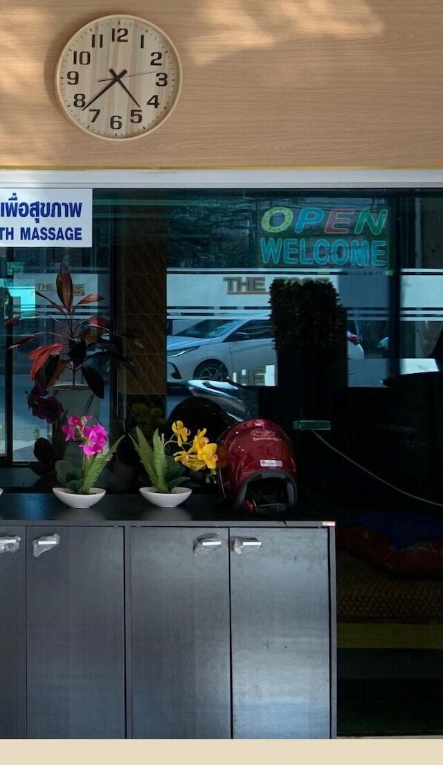 ジ エッセ オテル パタヤ