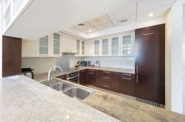 エデンズ ホームズ & ヴィラズ - BLVD セントラル